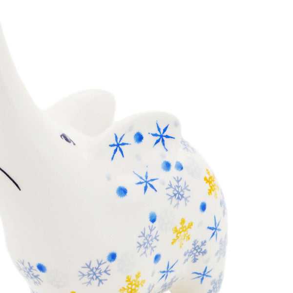 P3912B Snow Is Falling (2025-08-01 06:22:37)