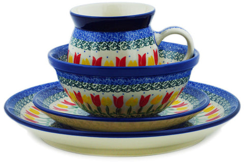 Polish Pottery 4-Piece Place Setting Spring Tulip Field